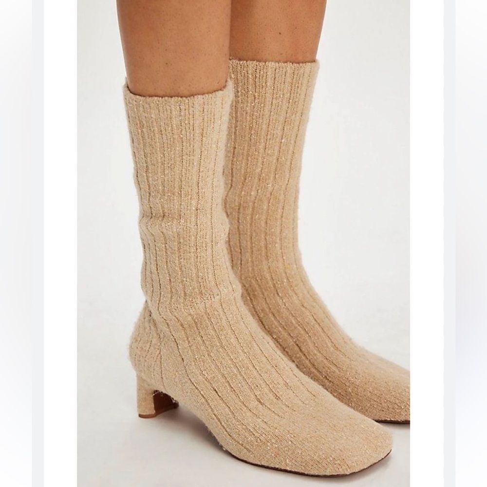 Free People Jeffrey Campbell Ariana Knit Sock Boot Buff Tan Sweater 8 NEW